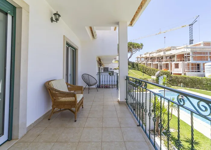 Moises 阿尔布费拉