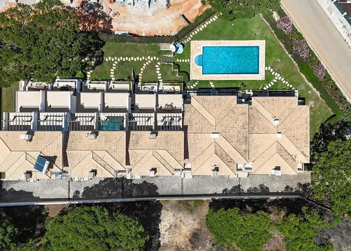 Moises * 阿尔布费拉